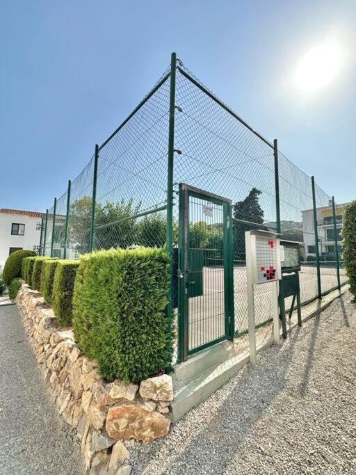 The Golden Oak In Calella Centre - 100M From Beach パラフルジェイ エクステリア 写真